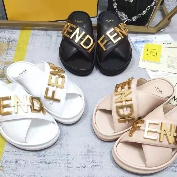 Fendi slippers online female