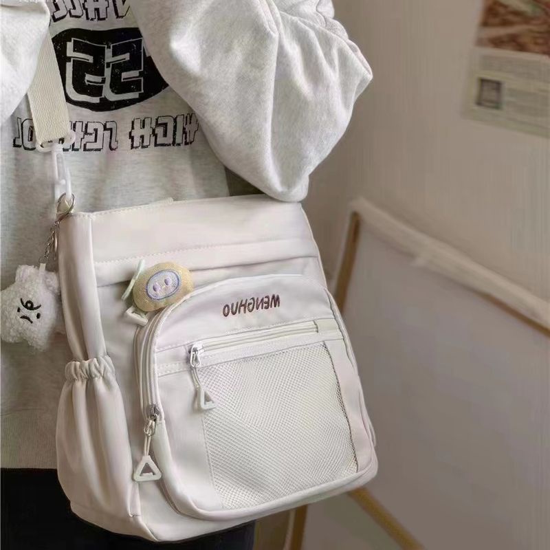 Japanese ins college style large capacity messenger bag commuting