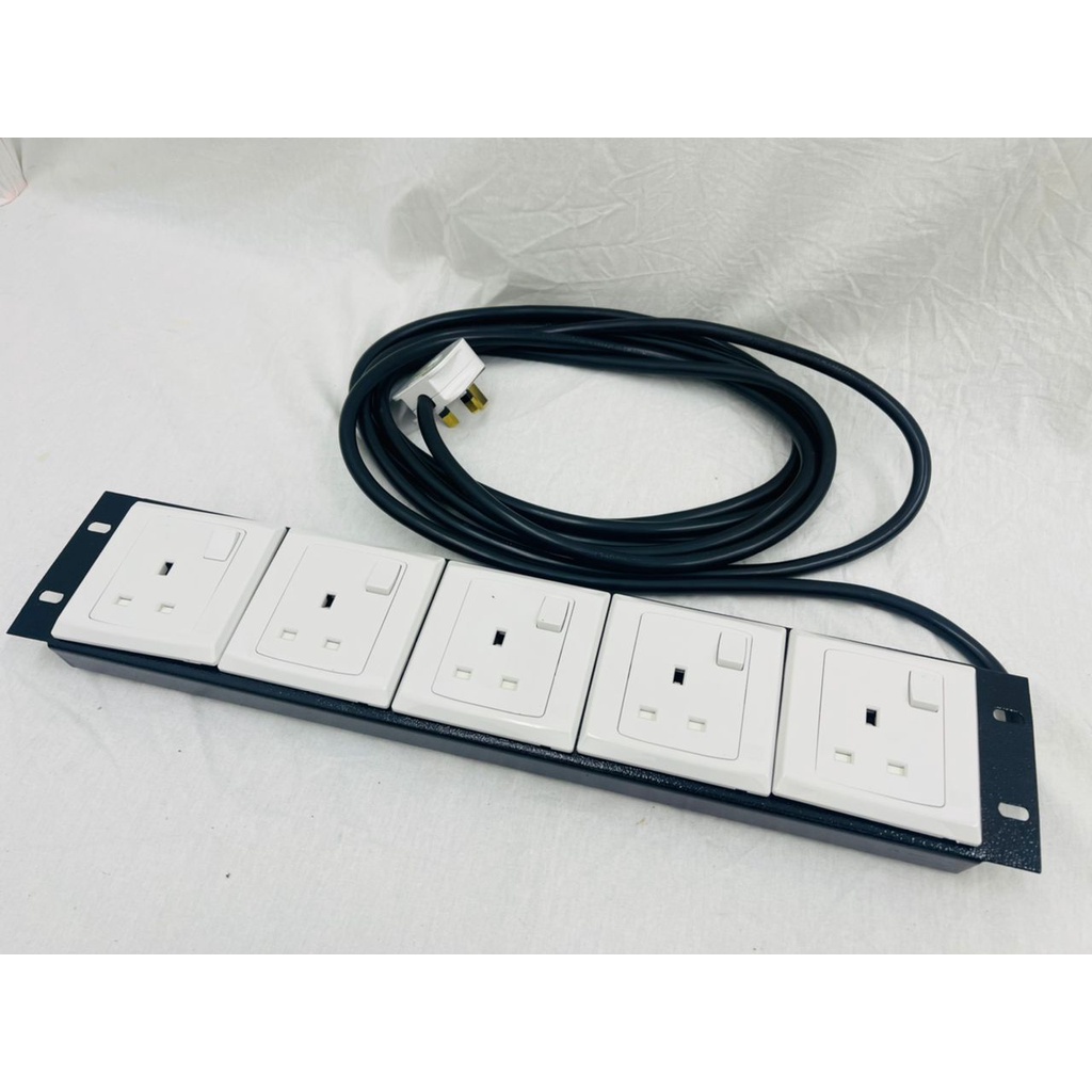 UMS/MK METAL 19INCH RACK MOUNT 5WAY EXTENSION SOCKET WITH F1MM X3CORE ...