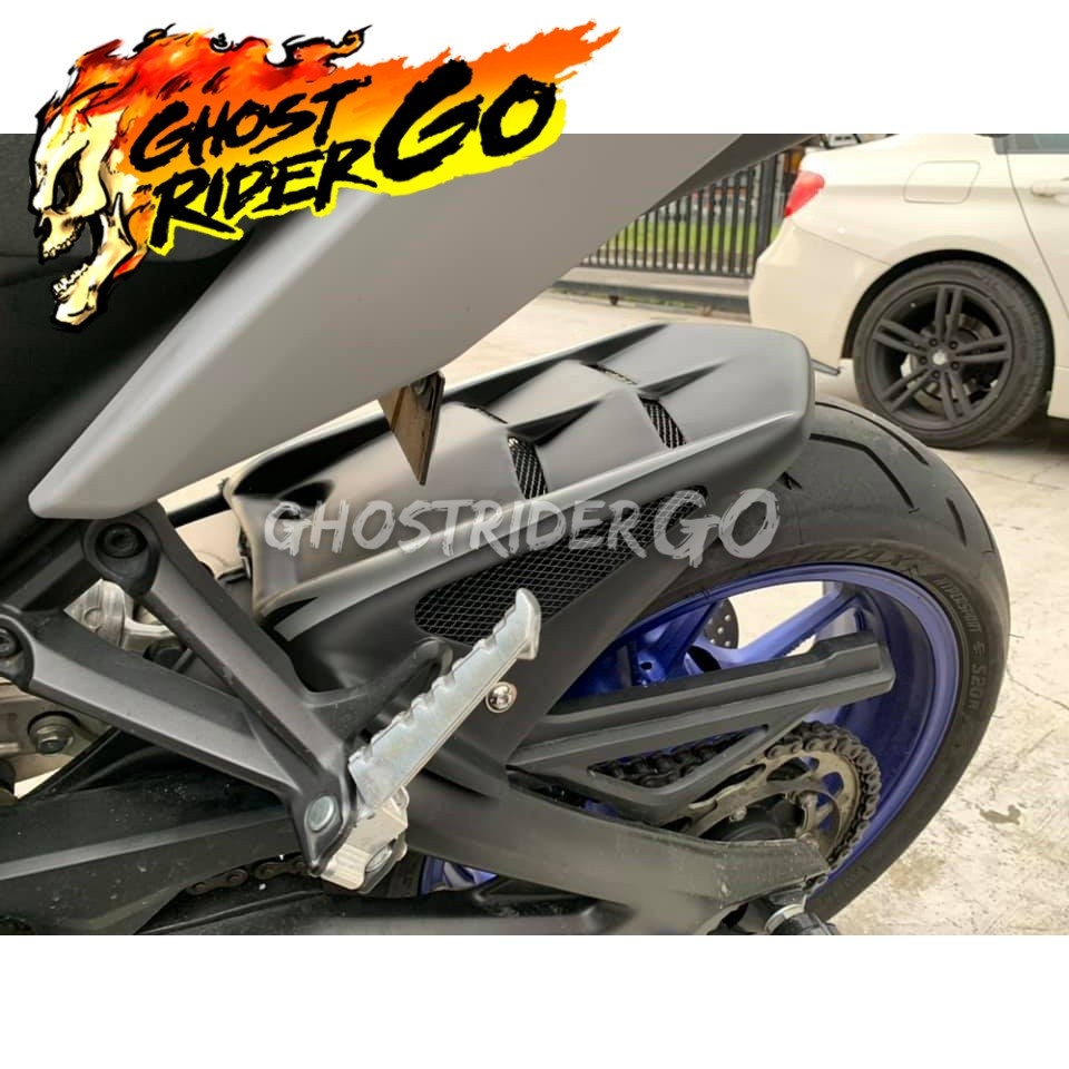 Yamaha MT09 Rear Hugger Carbon Graphic Rear Wheel Hugger Fender