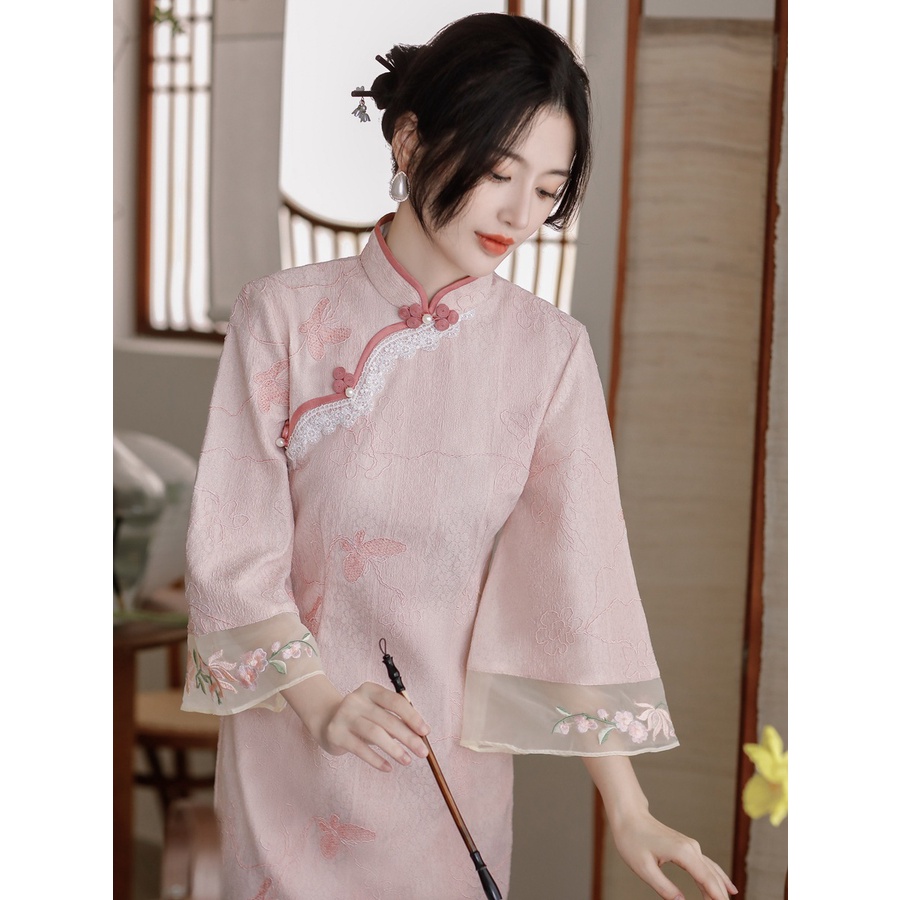 2023 Women Pink Cheongsam Long Embroidery Sleeve Chinese Style Lace