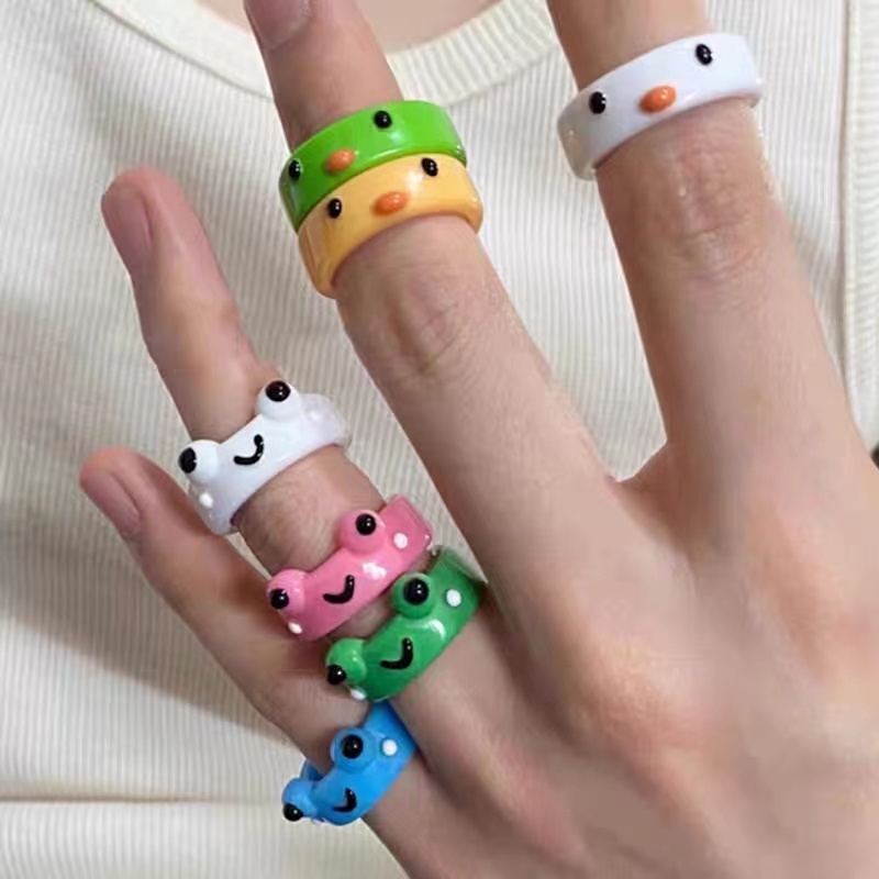 PAPAOZHU Trendy Resin Colorful Luminous Frog Ring for Women Men Kids ...
