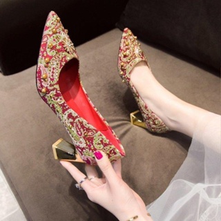 Women Pumps Fashion L''v'ss Shoes Women Wedding Shoes - China Replica Heels  and Luxury Heels price
