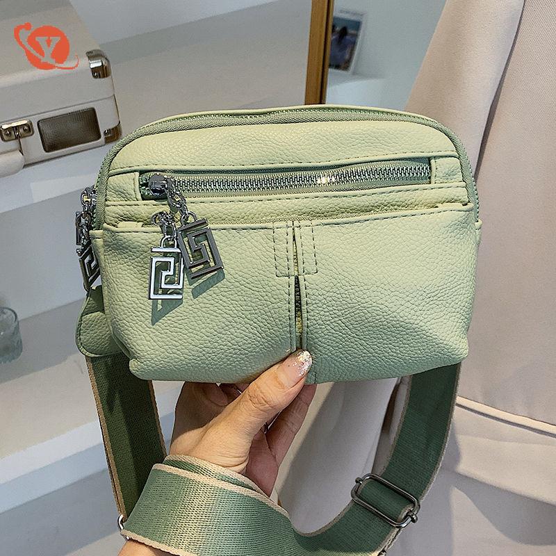 Color matching one-shoulder diagonal bag