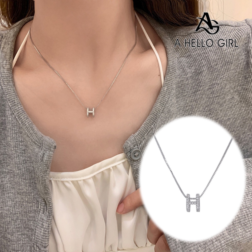 Flash Diamond Letter H Necklace Summer New Female Light Luxury Niche ...