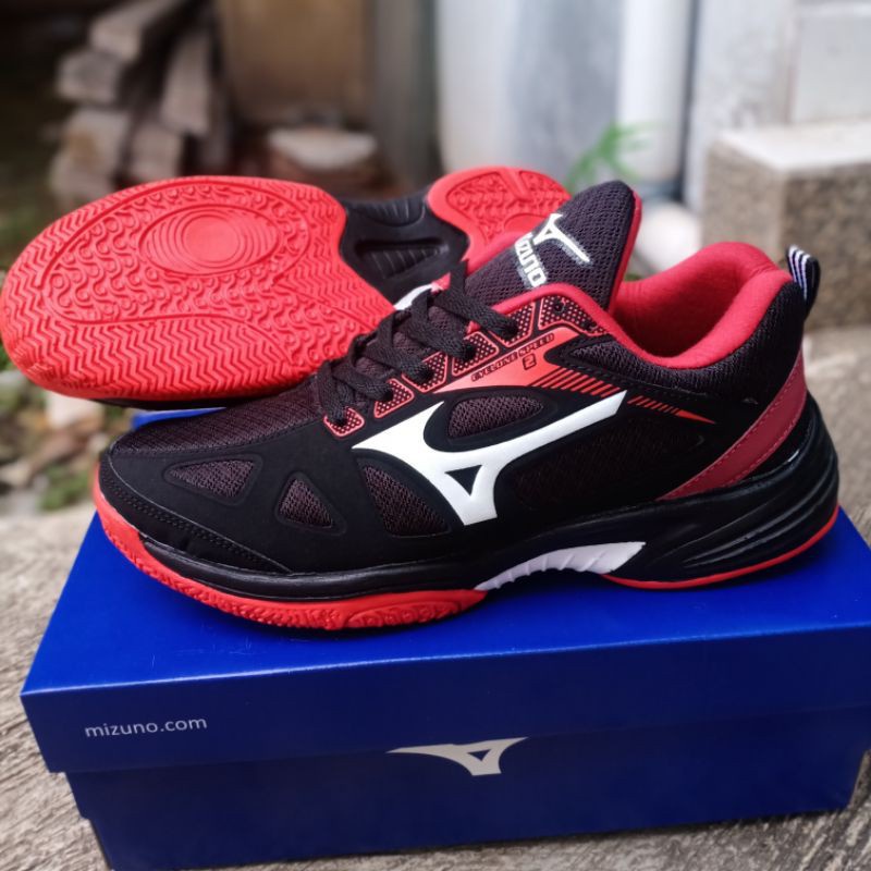 Mizuno cyclone cheap speed badminton