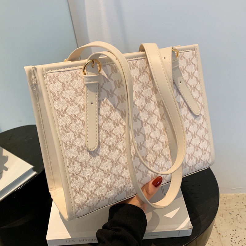  Ready Stock New Style LargeCapacity Bags HighEnd Feel Bag Women