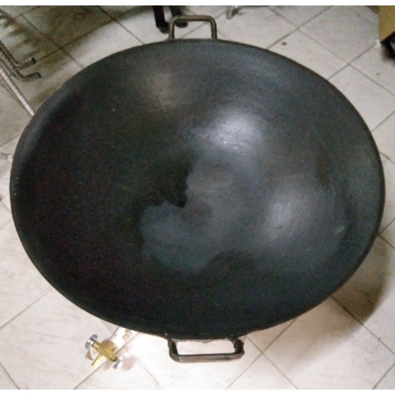 Kuali Besi Hitam Telinga Iron Pan | Shopee Malaysia