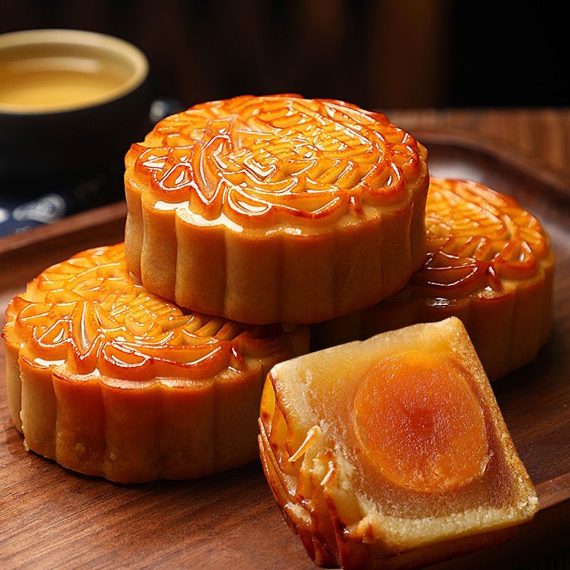 Buy 2525 Cantonese Mooncake Egg Yolk Lotus Seed Mid-Autumn Mooncake ...