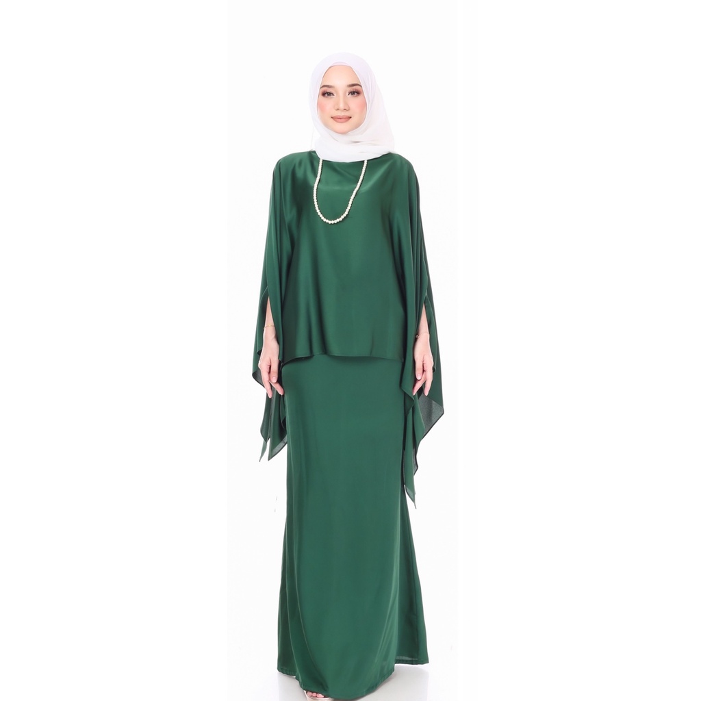 Gambar baju kurung Laura Satin Silk