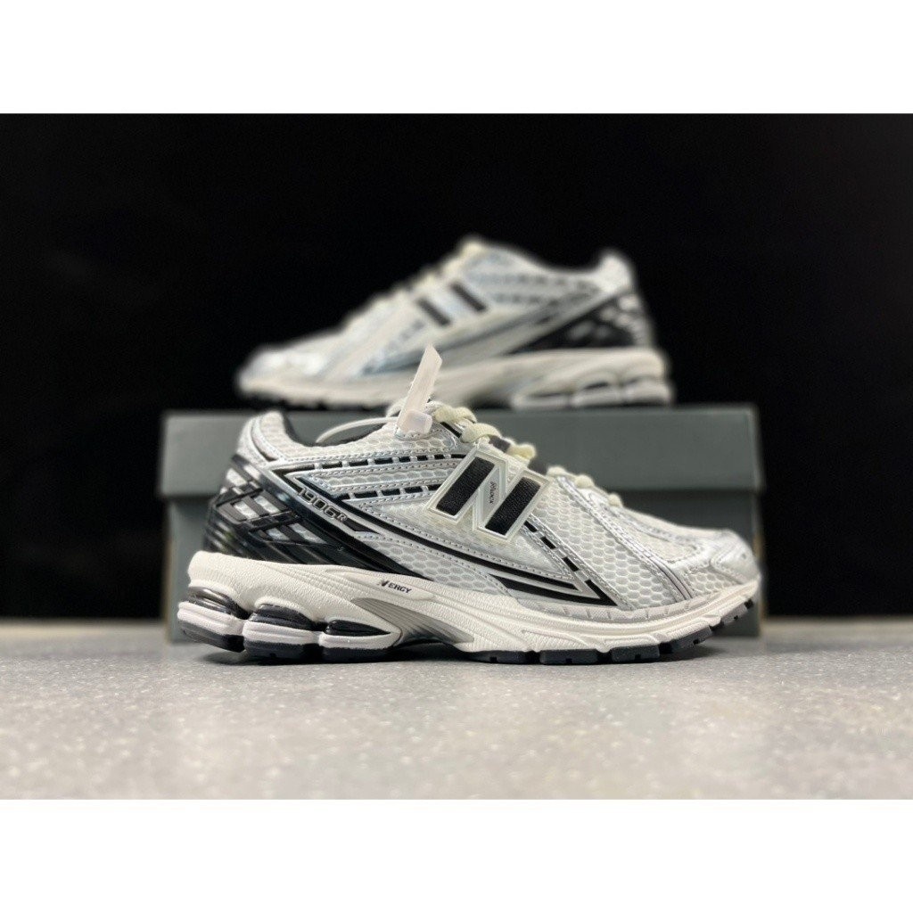 NB 1906 m1906rer T-section outer beam provides arch support running ...