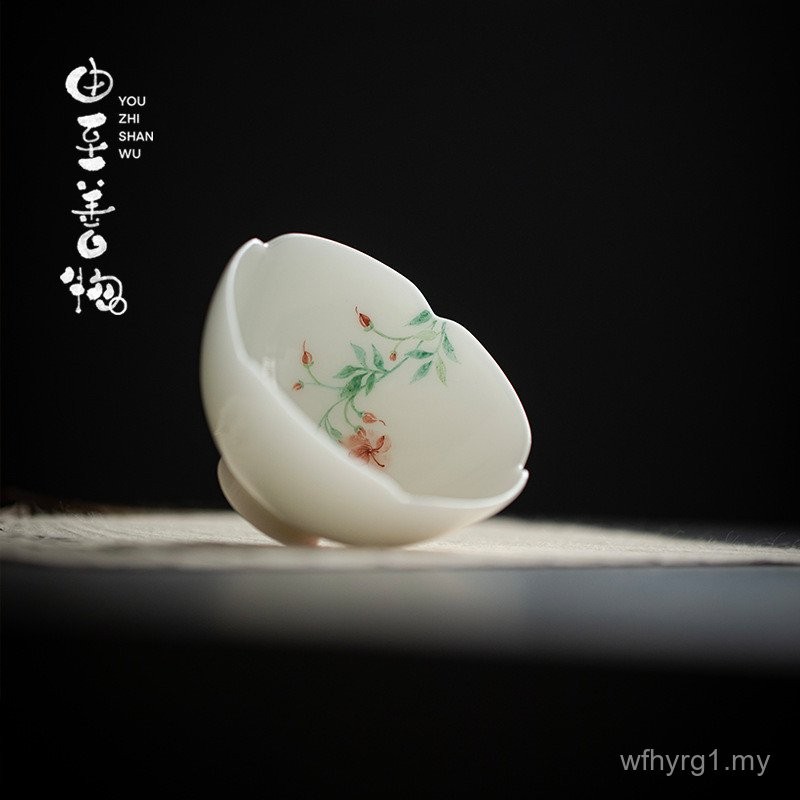 Yuzhi Ais Jade Porcelain Glaze yang dilukis dengan tangan Bunga Mulut ...