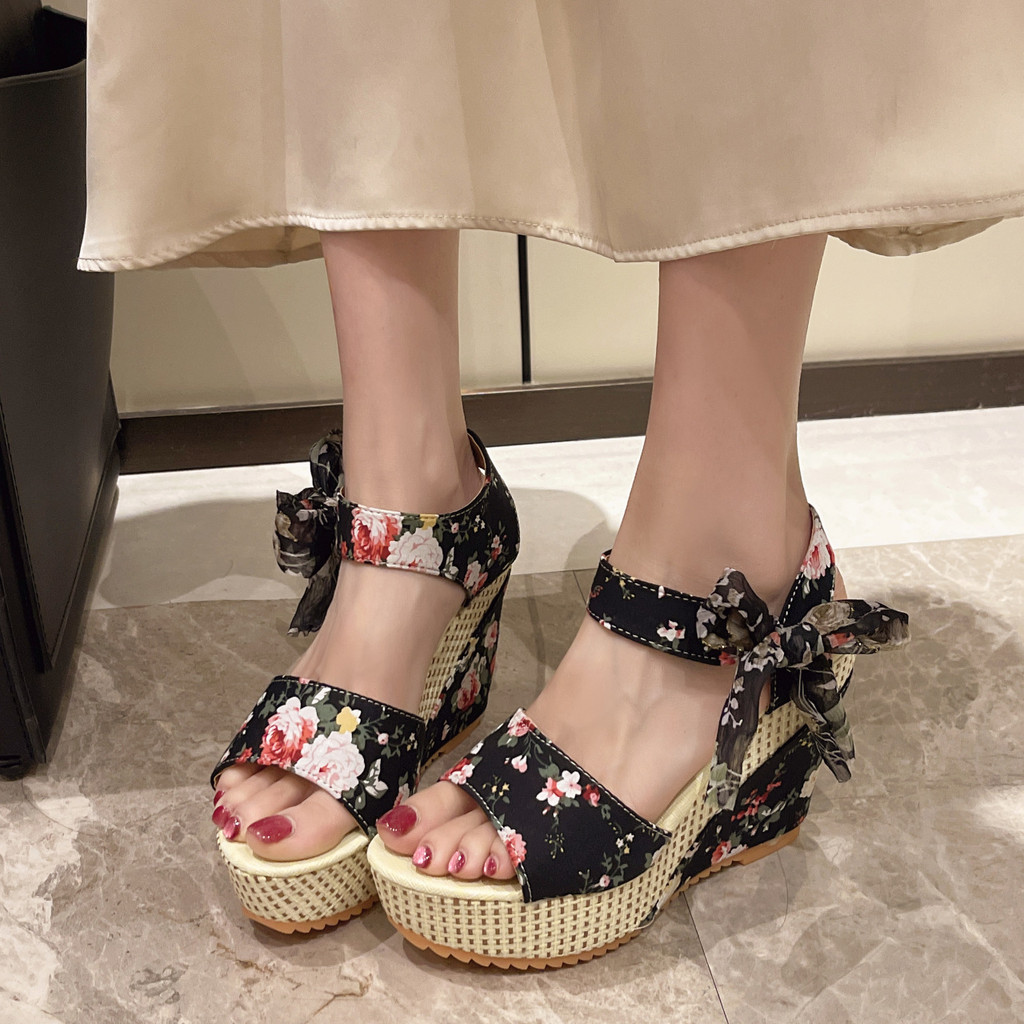 anti slip beach shoes