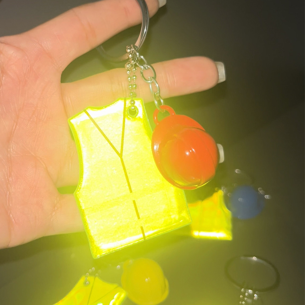 Creative Vest + Safety Helmet Shaped Keychain, Night Travel Sports ...