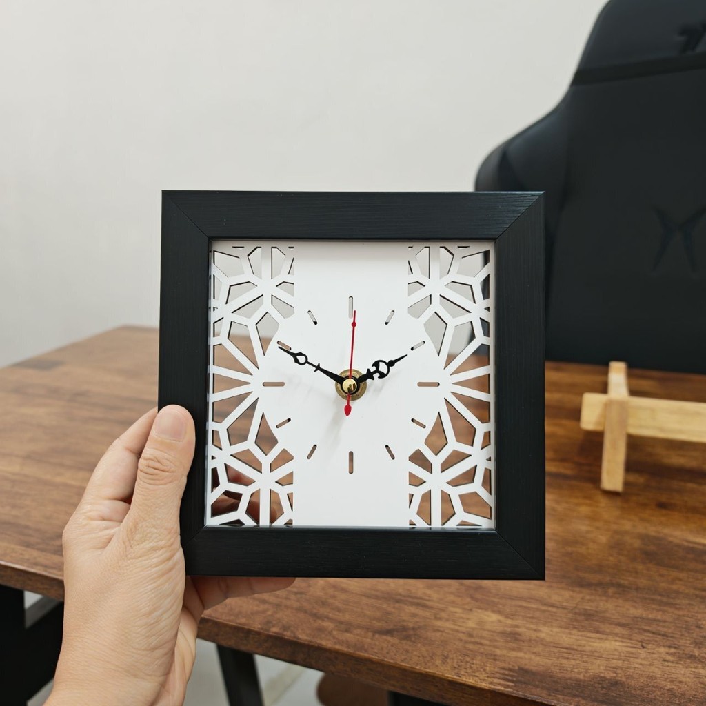 STANDEE CLOCK MINIMALIST | Shopee Malaysia