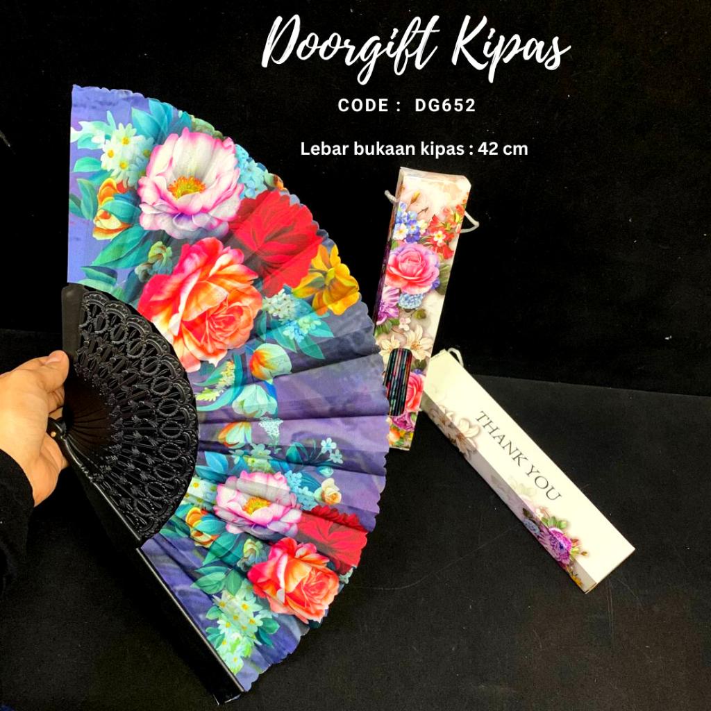 Kipas Tangan Siap Dengan Kotak Bertali Fan Cloth Gift