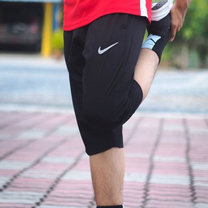 Nike three quarter shorts best sale