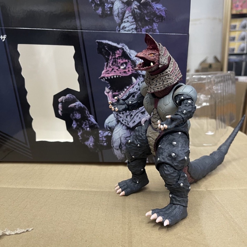 Ultraman Tiga monsters Golza S.H. Figuarts SHF action figure from ...