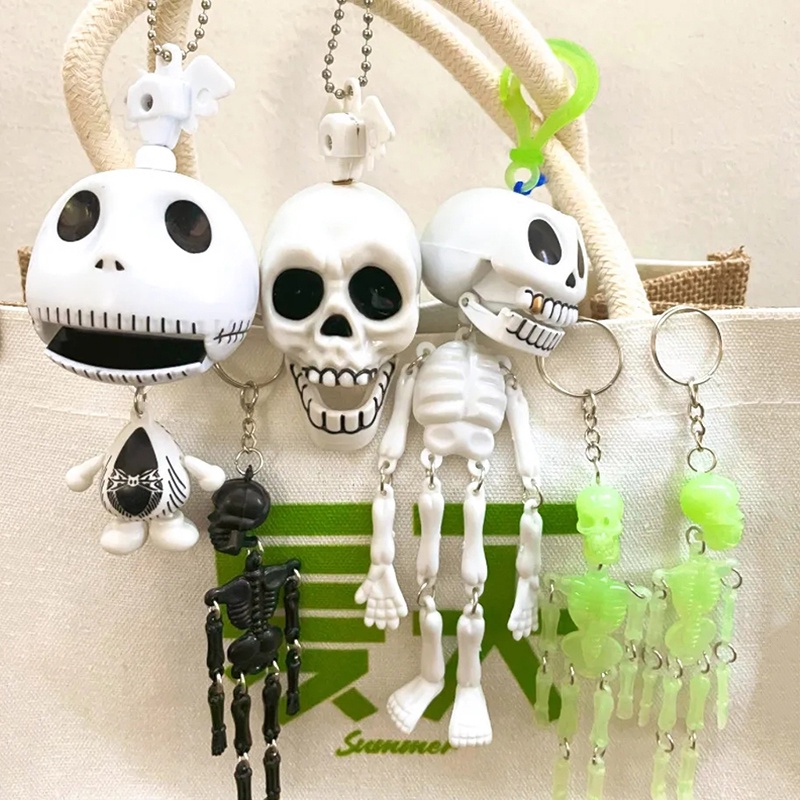 Cute skull keychain clearance