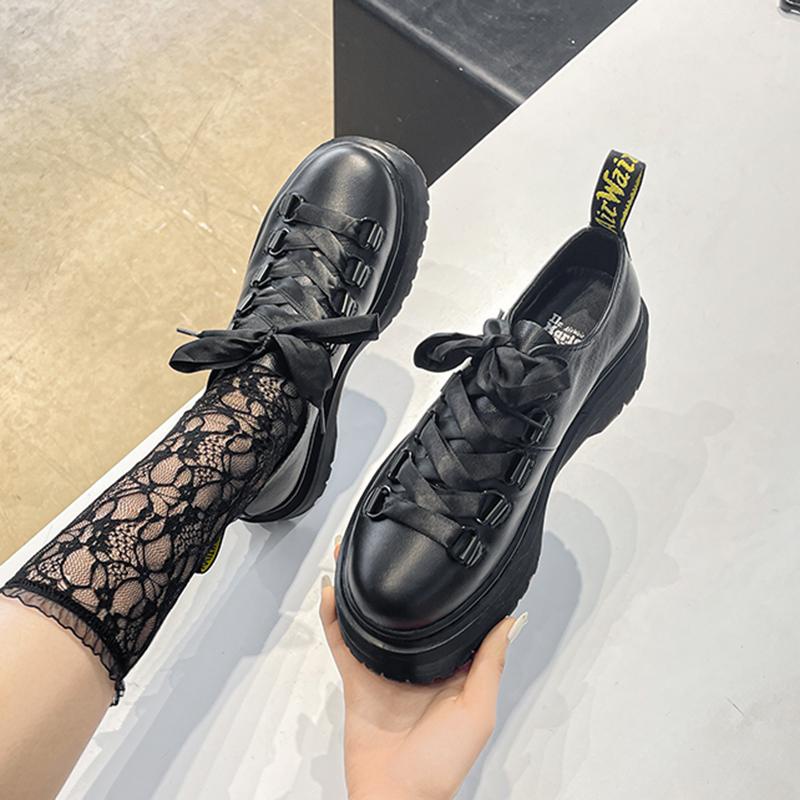 Dr martens 2025 caraya platform