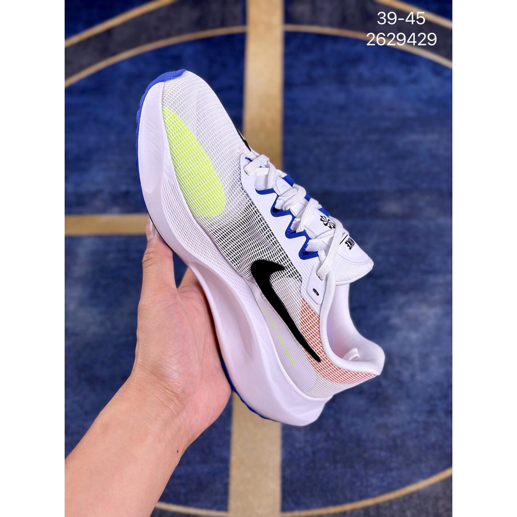 Nike zoom cheap fly flyknit 45