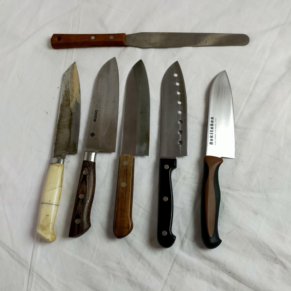 kitchen knife Collection of 6 knives 5 Santoku knives and 1 palette