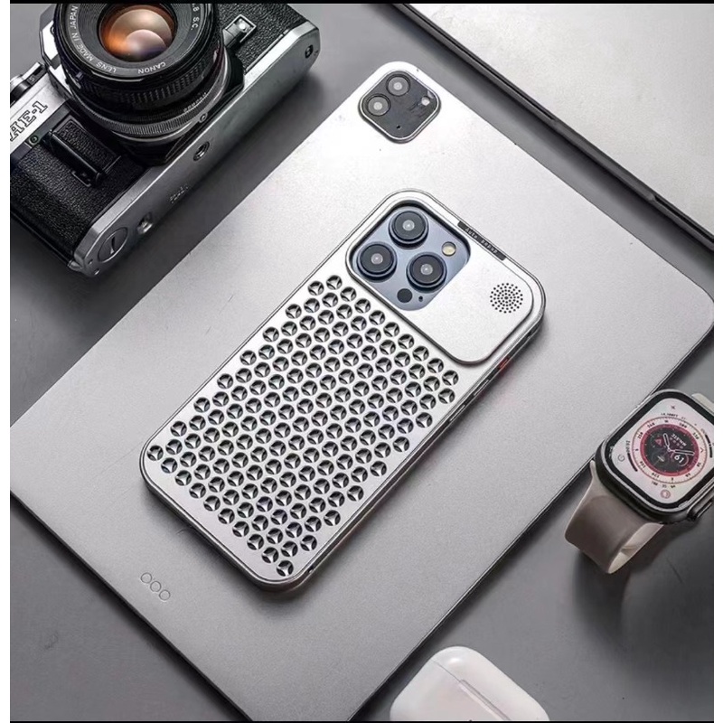 Metal Heat Dissipation Phone Case with Snap Buckle and Shockproof