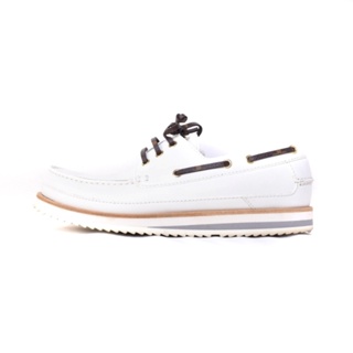 Louis Vuitton white deck shoe.  Louis vuitton men, Boat shoes, Deck shoes