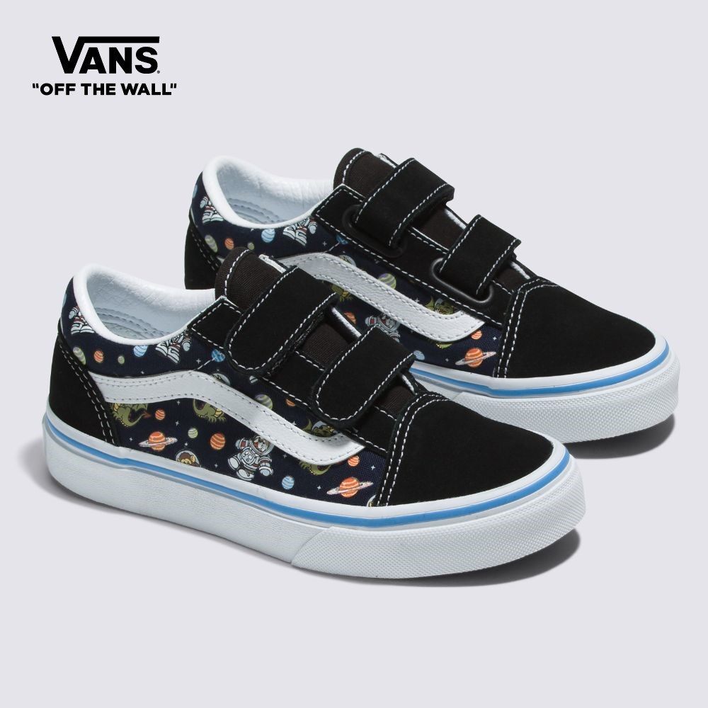 Vans Kids Glow Cosmic Zoo Old Skool V Sneakers kids (US Size) BLACK ...