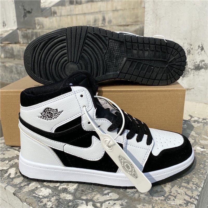 Stock hotsell jordan 1