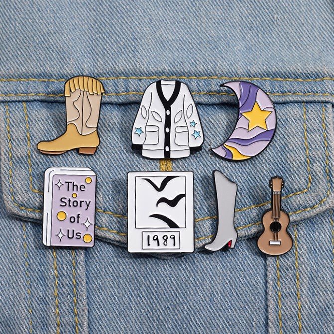 Singer Taylor Swift Song Album Enamel Brooch 