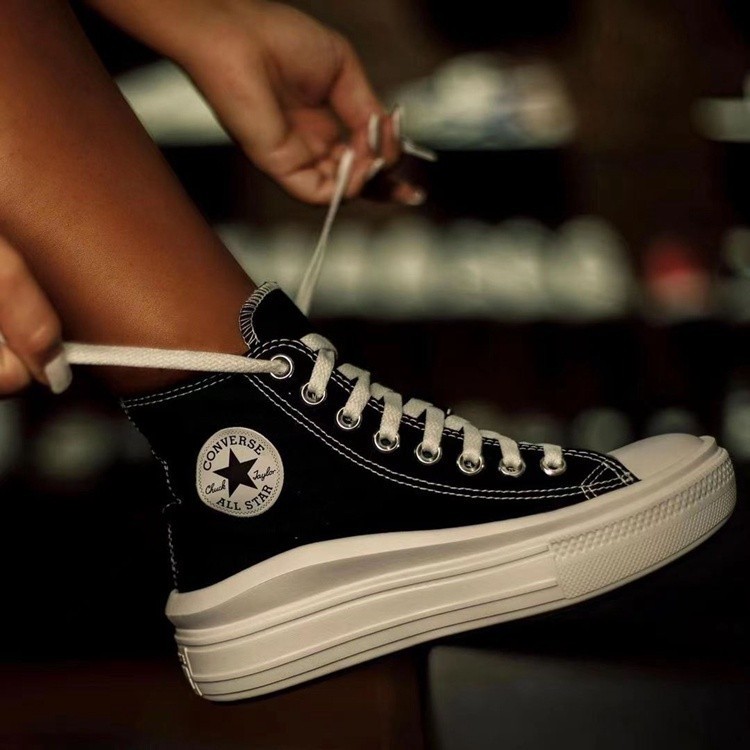 Muffin top converse shoes