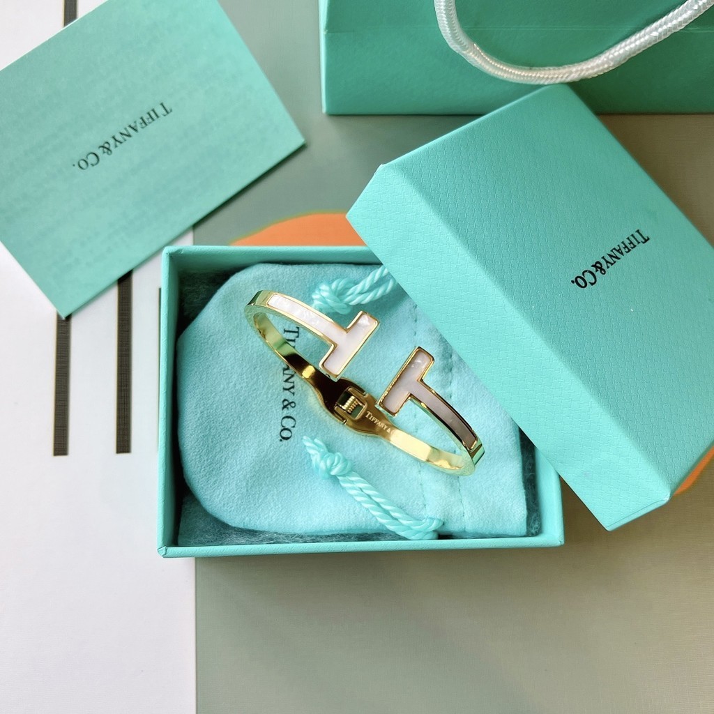 Tiffany and co hot sale bracelet box