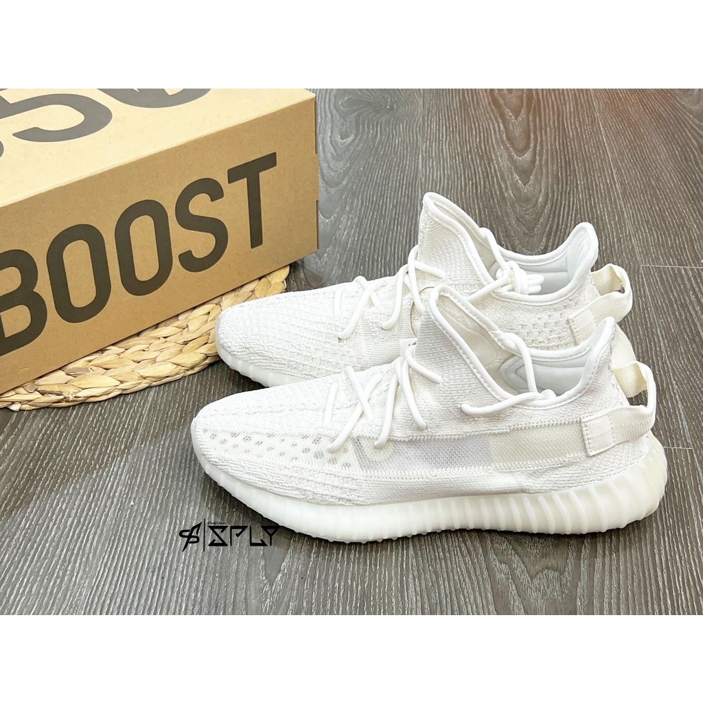 Womens all white on sale yeezys