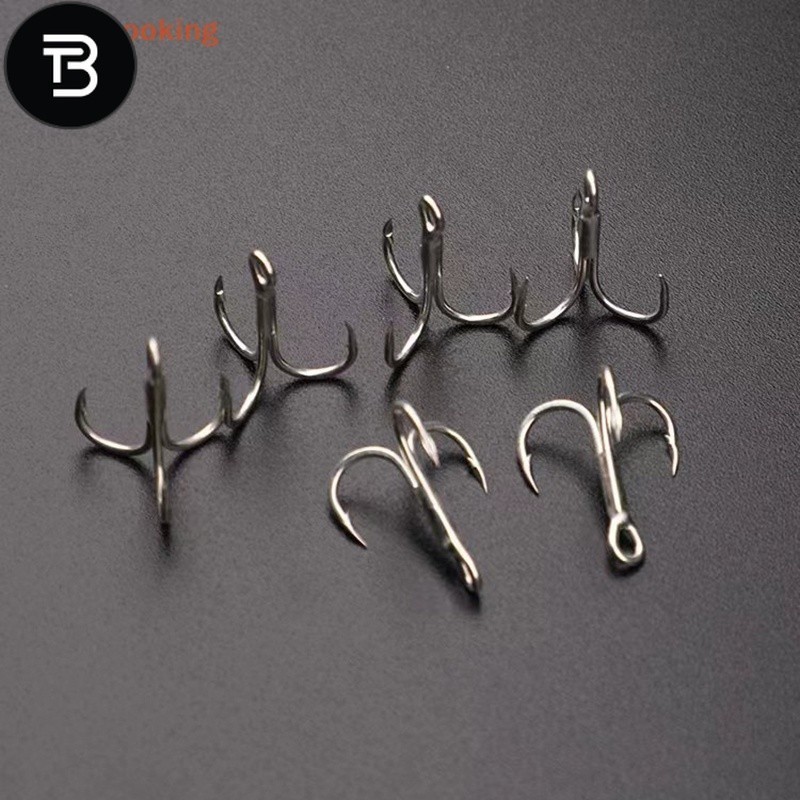 TB [LargeLooking] 1pcs Treble Fishing Hooks With Feather Tackle Fishing  Hook Stronger Carbon Steel Barbed Fishhooks