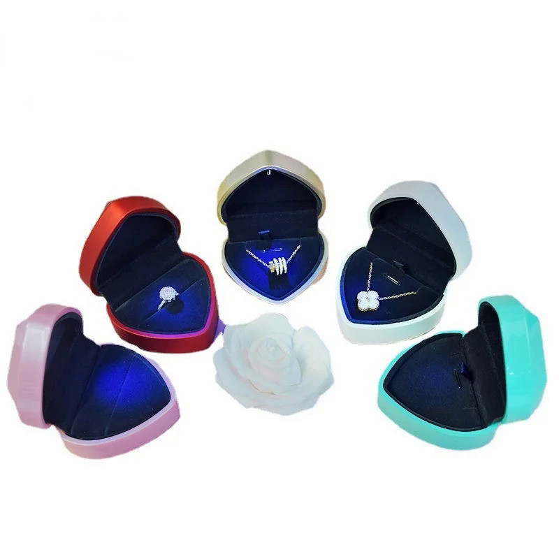 Creative Ring Box Heart Shape LED Light Jewelry Box Proposal Confession ...