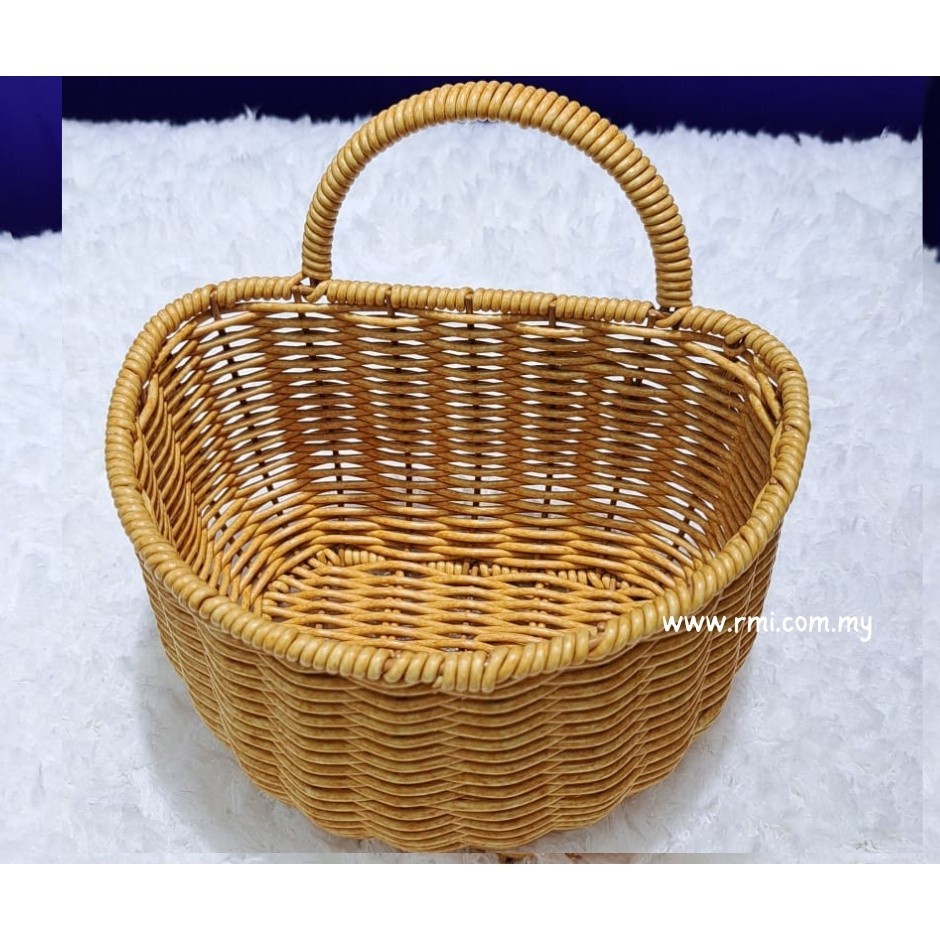 RMIH Hand Woven Portable Rattan Basket / Wall Hanging Basket Flower ...