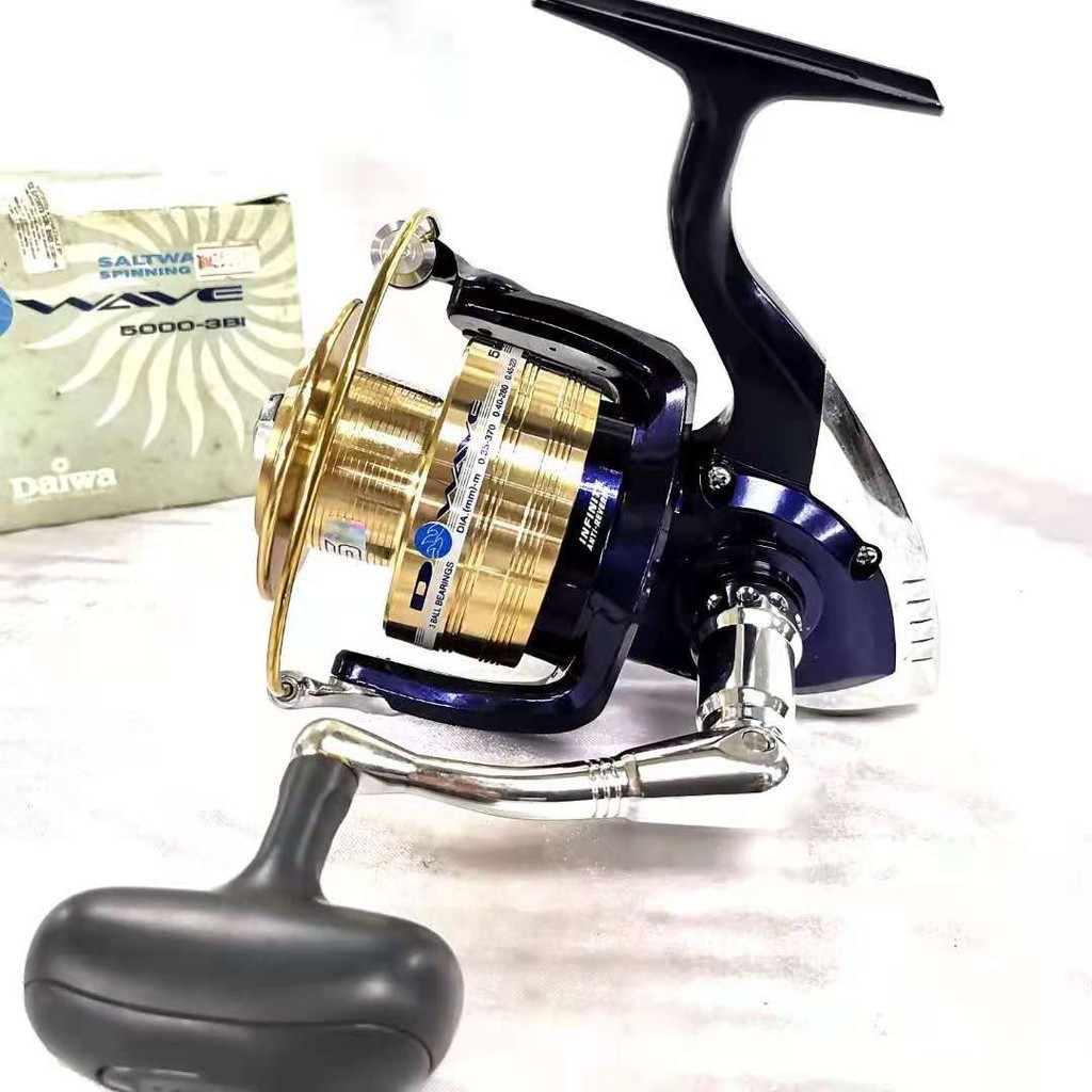 daiwa d wave 5000 fishing reel FEGLT5000D-C Fuego LT Spinning The goal was to reduce the weight of the rotation Daiwa BG Spinning Reel
