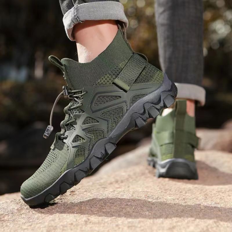 Men Summer Hiking Shoes New Style HighTop Outdoor Shoes Hiking