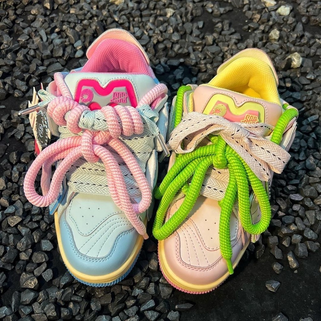 Original Niche Design High Street Double Laces Couple Mandarin Duck ...