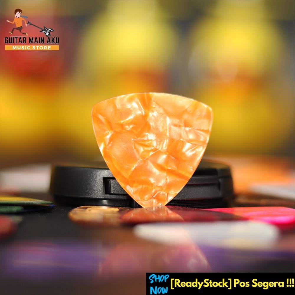 🎼Pos Segera🎸 1PCS Guitar Pick Plectrum Triangle Celluloid Instruments 0 ...