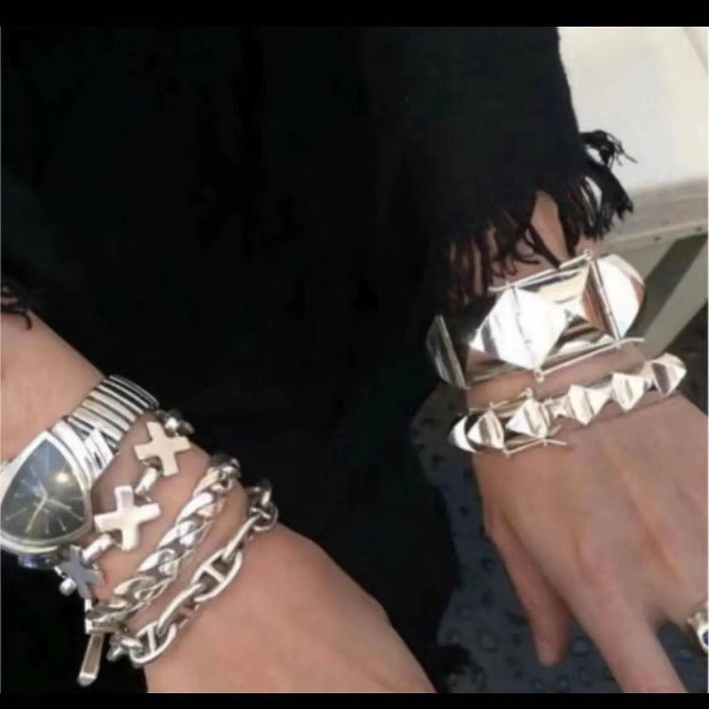the soloist studs bracelet S