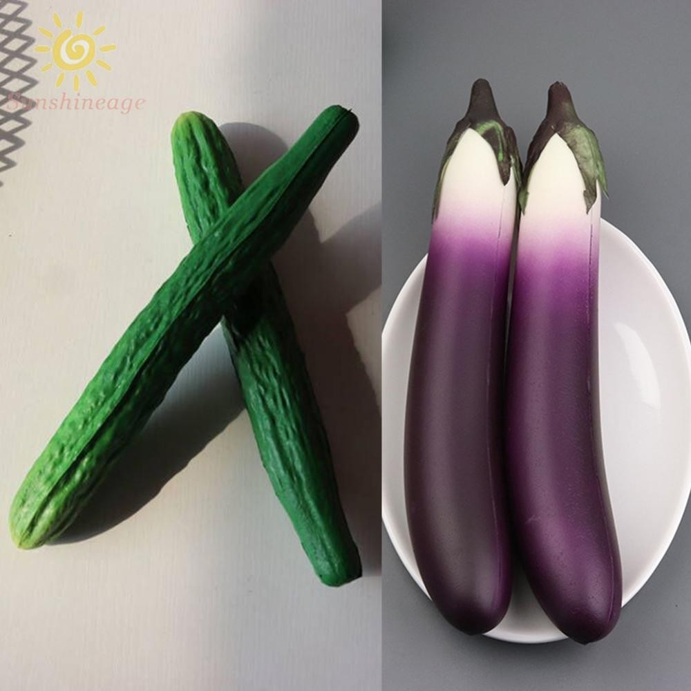 LUEYAO Fake Cucumber, Artificial Vegetables Foam Cucumbers Highly Simulation Lifelike For House Kitchen Party Pub Decoration Cabinet Ornament 2 Pcs