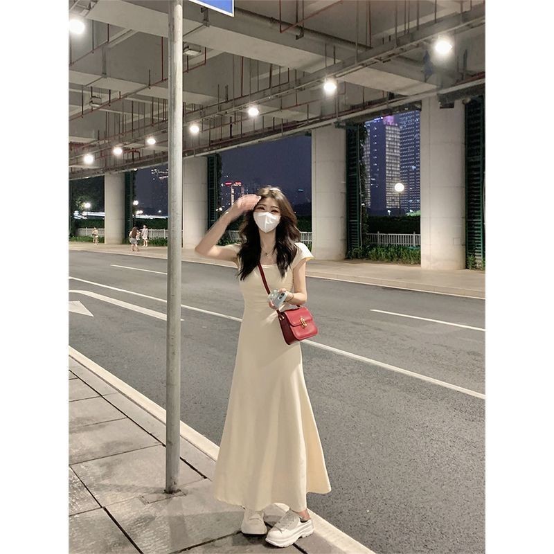 2024 Female Beautiful Narrow-Waisted Slimmer Look Dress Bellflower ...