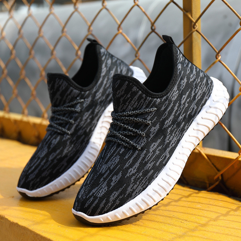 Sports shoes wholesale clearance