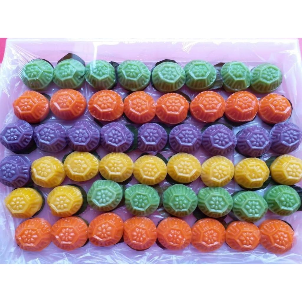 Klang Food Centre Aroma Angku Kuih (One Tray) 巴生小食馆红龟糕 (一托盘) 50PCS ...