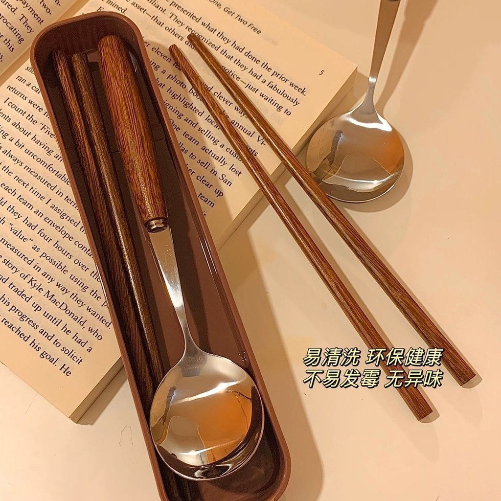 焦糖色鸡翅木圆柱木柄筷子勺子学生上班族外出自带便携餐具家庭装Caramel colored chicken wings, wooden ...