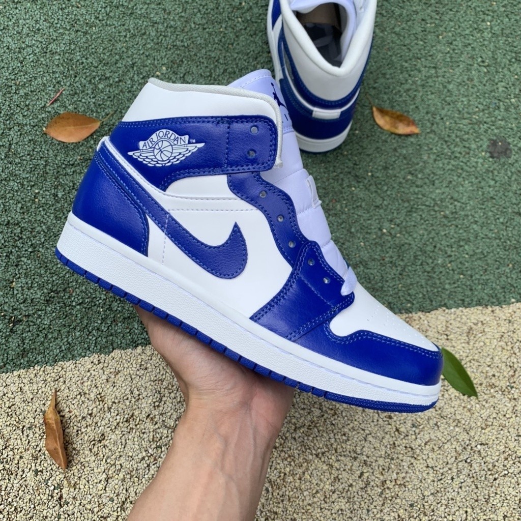 aj1 mid hyper blue