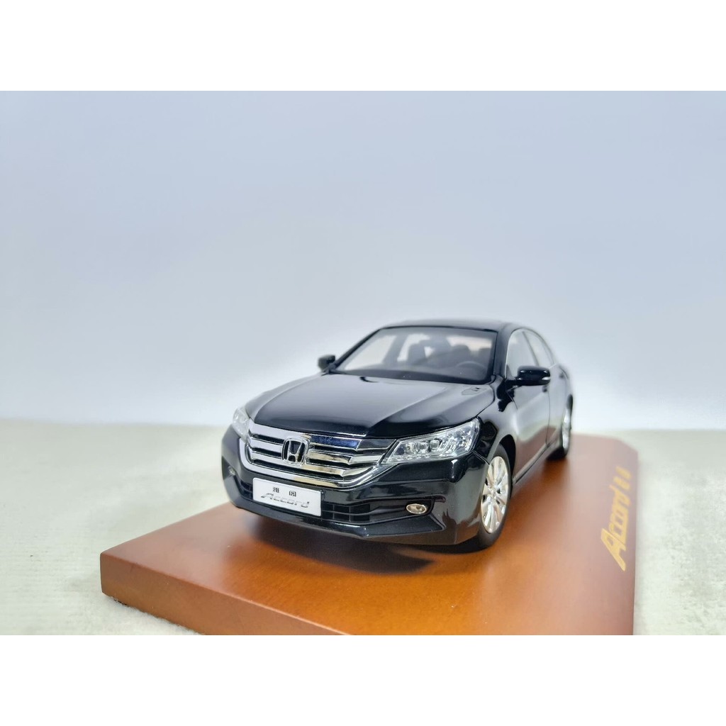 Guangauto Honda Ninth Generation Accord Car Model 1 18 Scale Pure