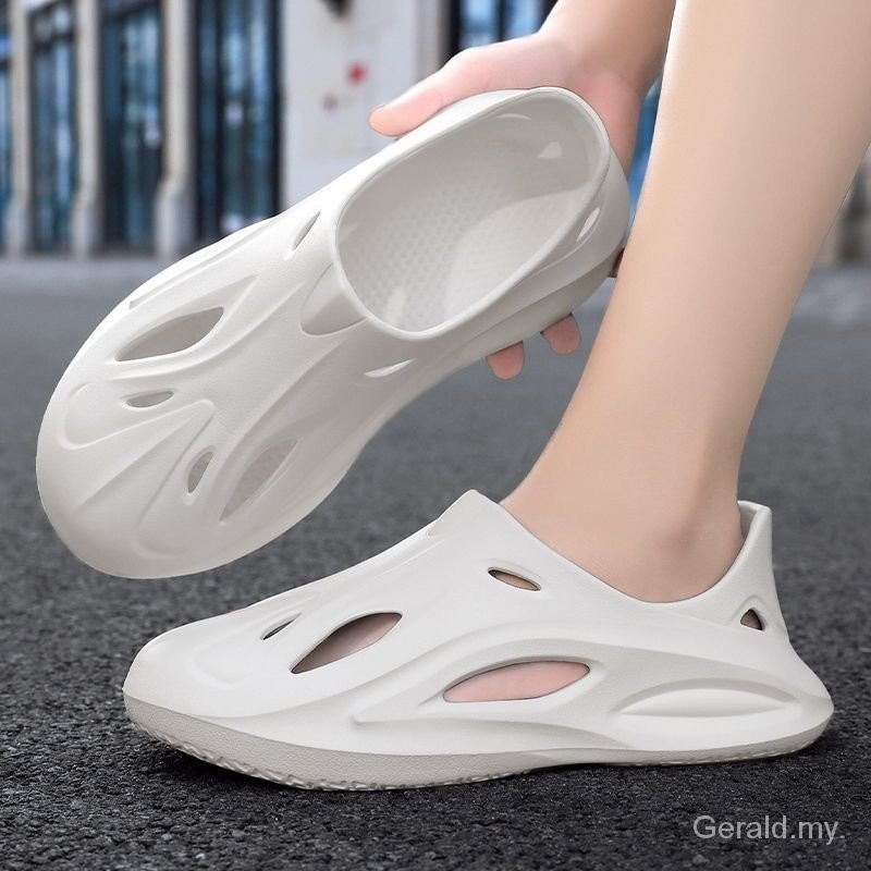Outer Wear Men's Casual Sports Influencer Stepping on Shit Slippers ...